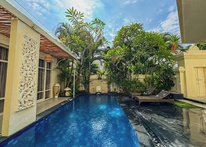 Awila Kuta, 3-bedroom Private Pool Near Kuta